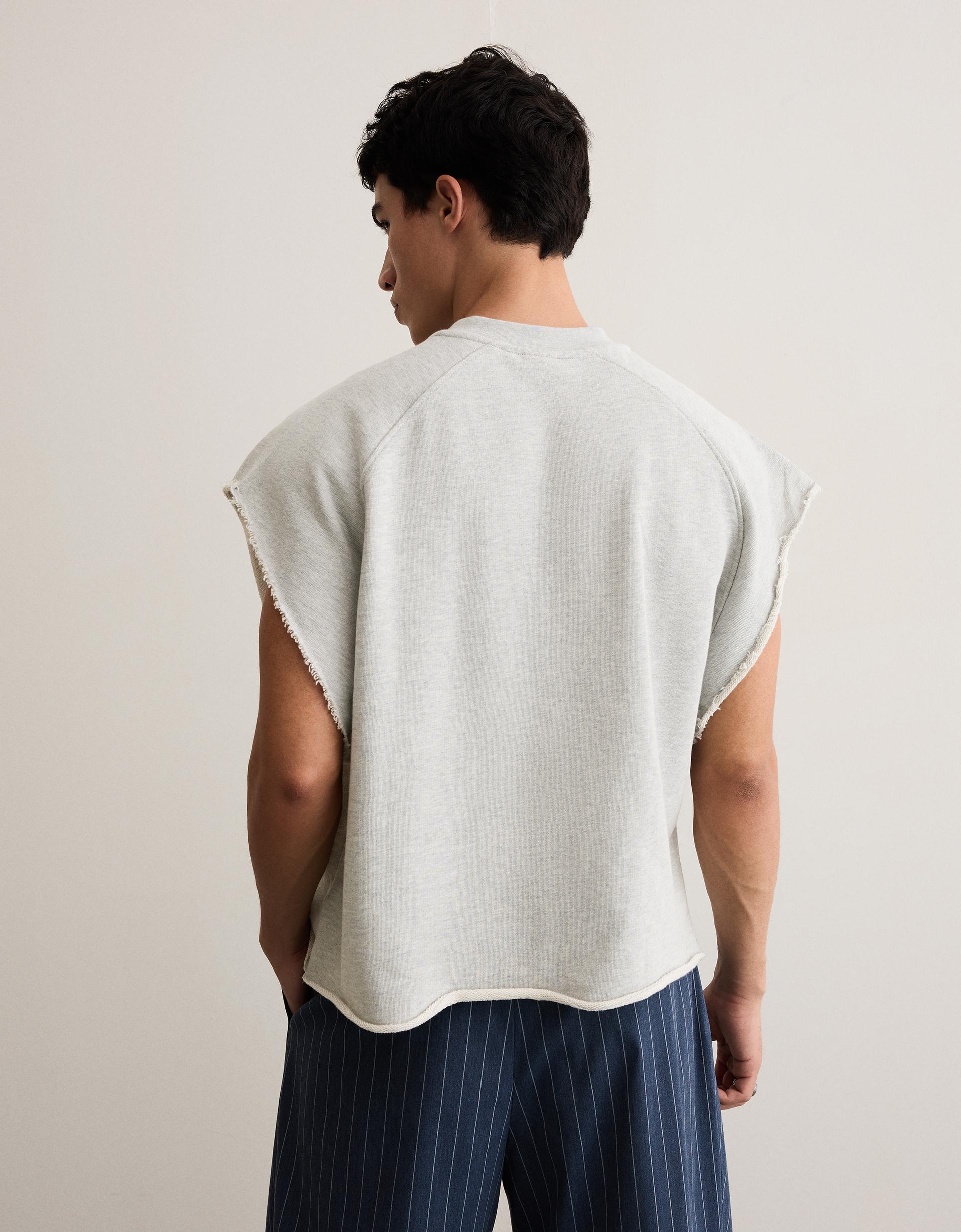 GODSCULTURE Raw Edge Sleeveless Henley