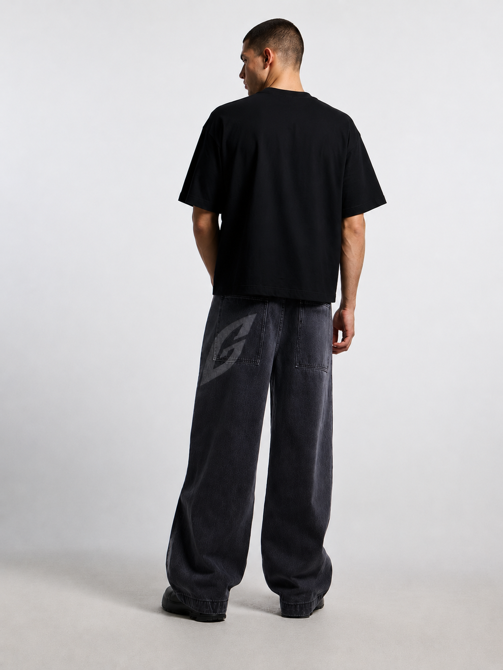 DARK MATTER WASH WIDE JEANS